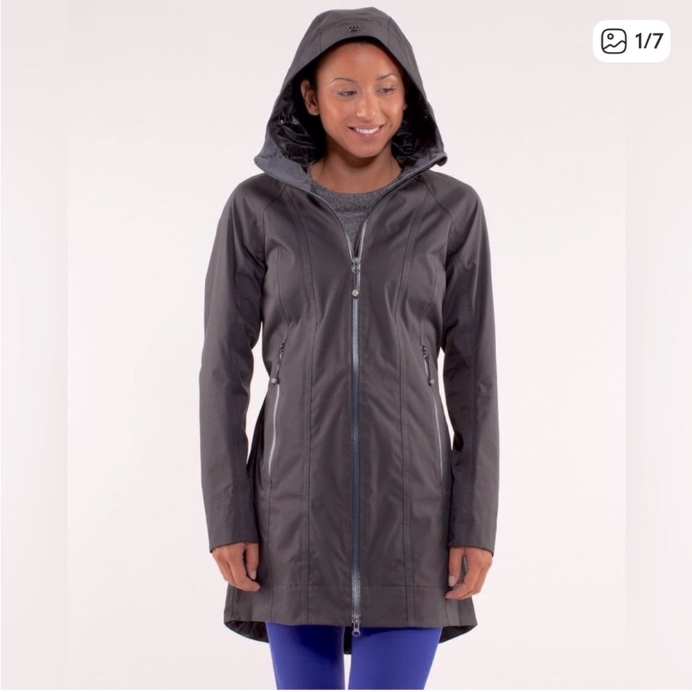 Lululemon Right As Rain Hooded Long Rain Jacket - Gray- Size 4